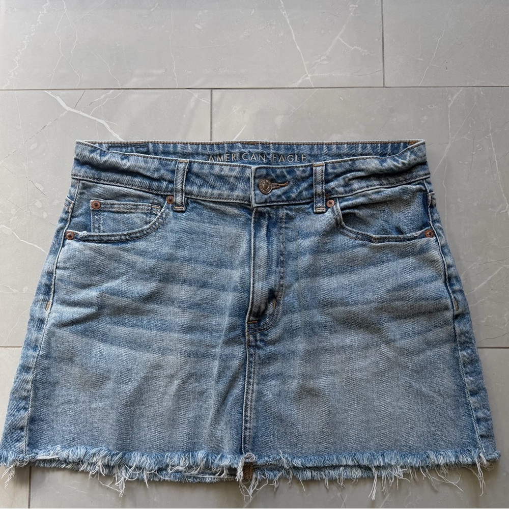 AE 90’s High-Rise Demim Mini Skirt Size 10